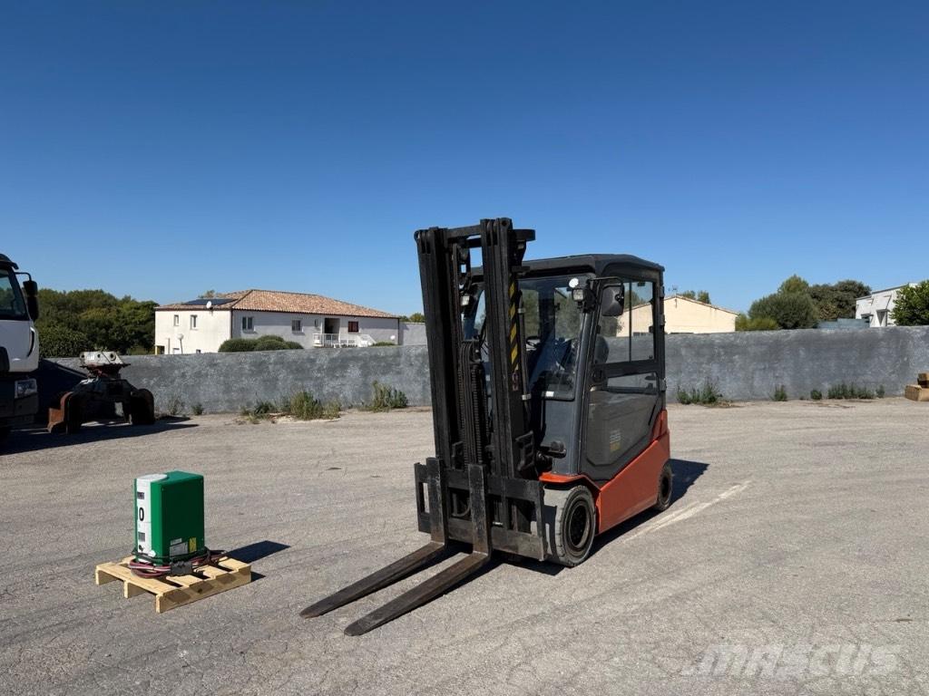 Toyota 8 FBMT 35 Electric forklift trucks
