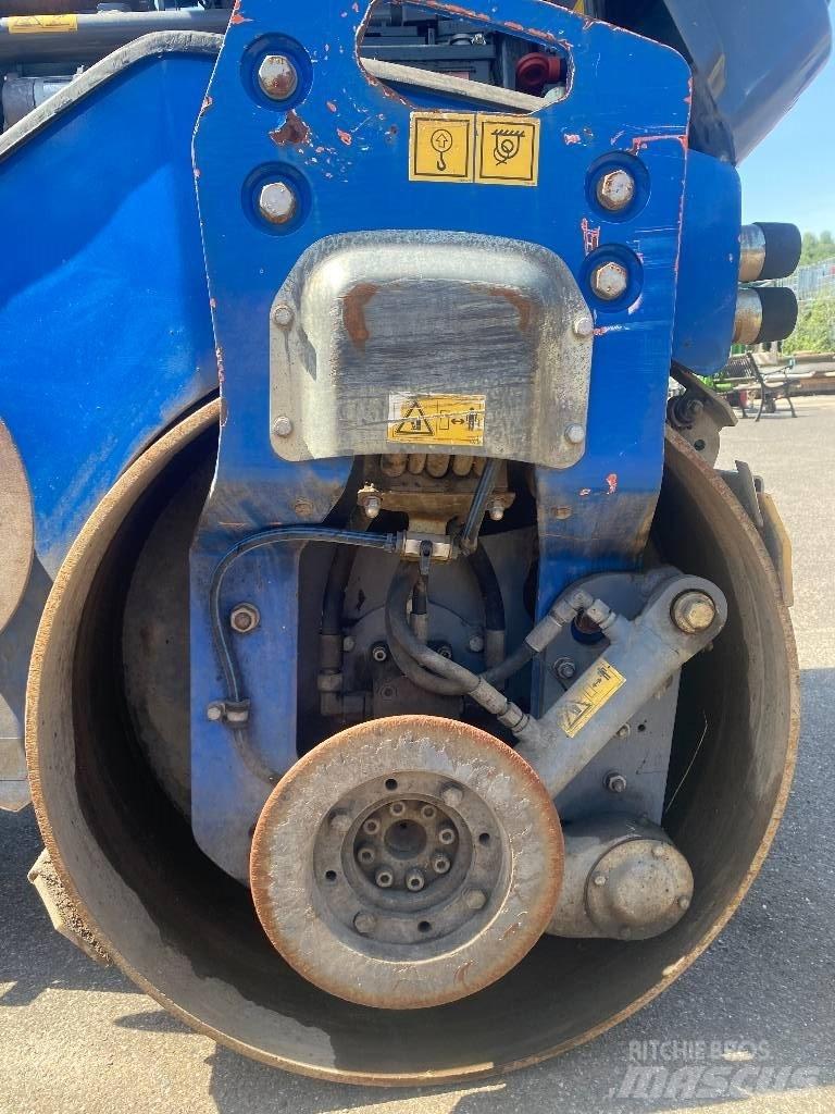 Hamm HD 12 VV Twin drum rollers