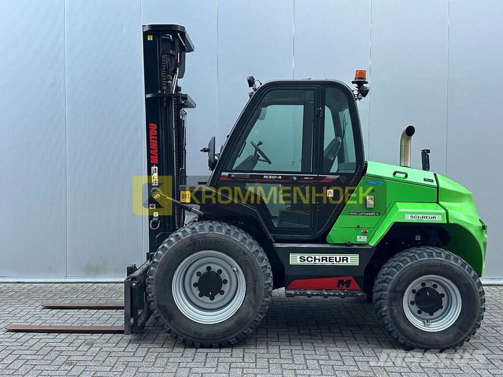 Manitou M30-4 Rough terrain trucks