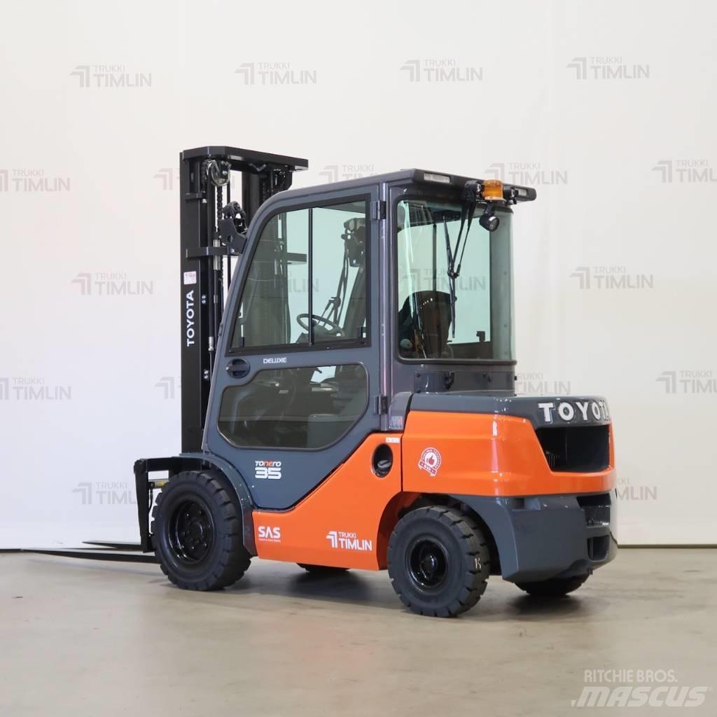 Toyota 02-8FDJF35 Diesel trucks