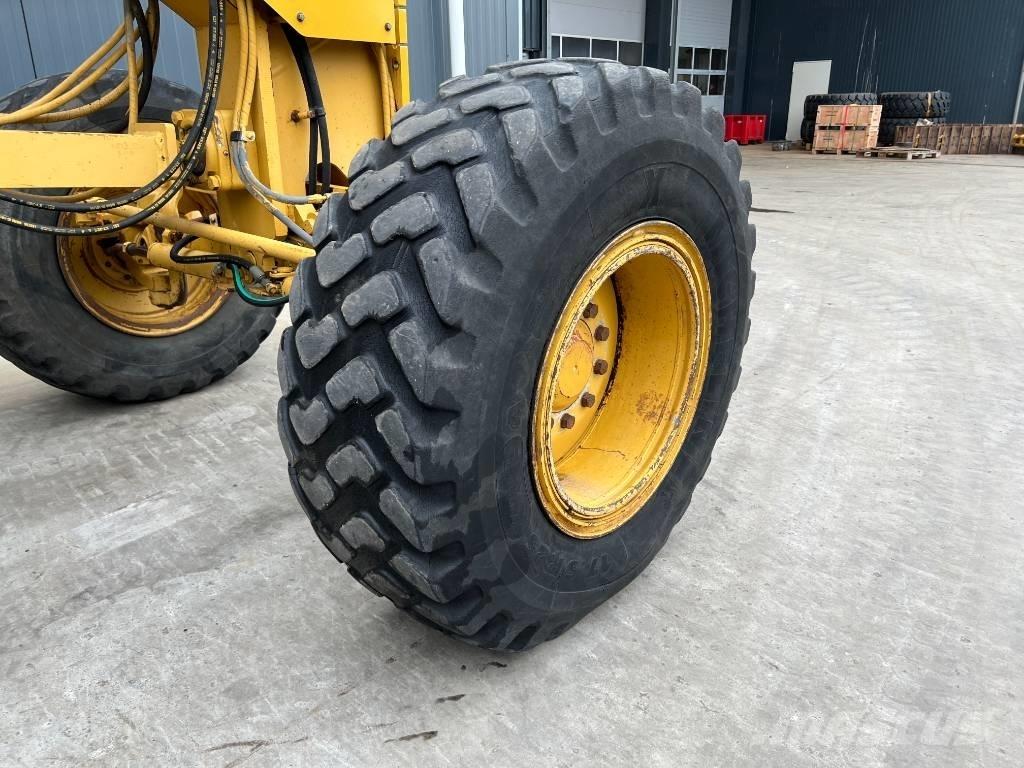 CAT 140H Graders