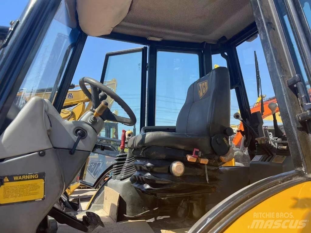 JCB 4 CX Backhoe loaders
