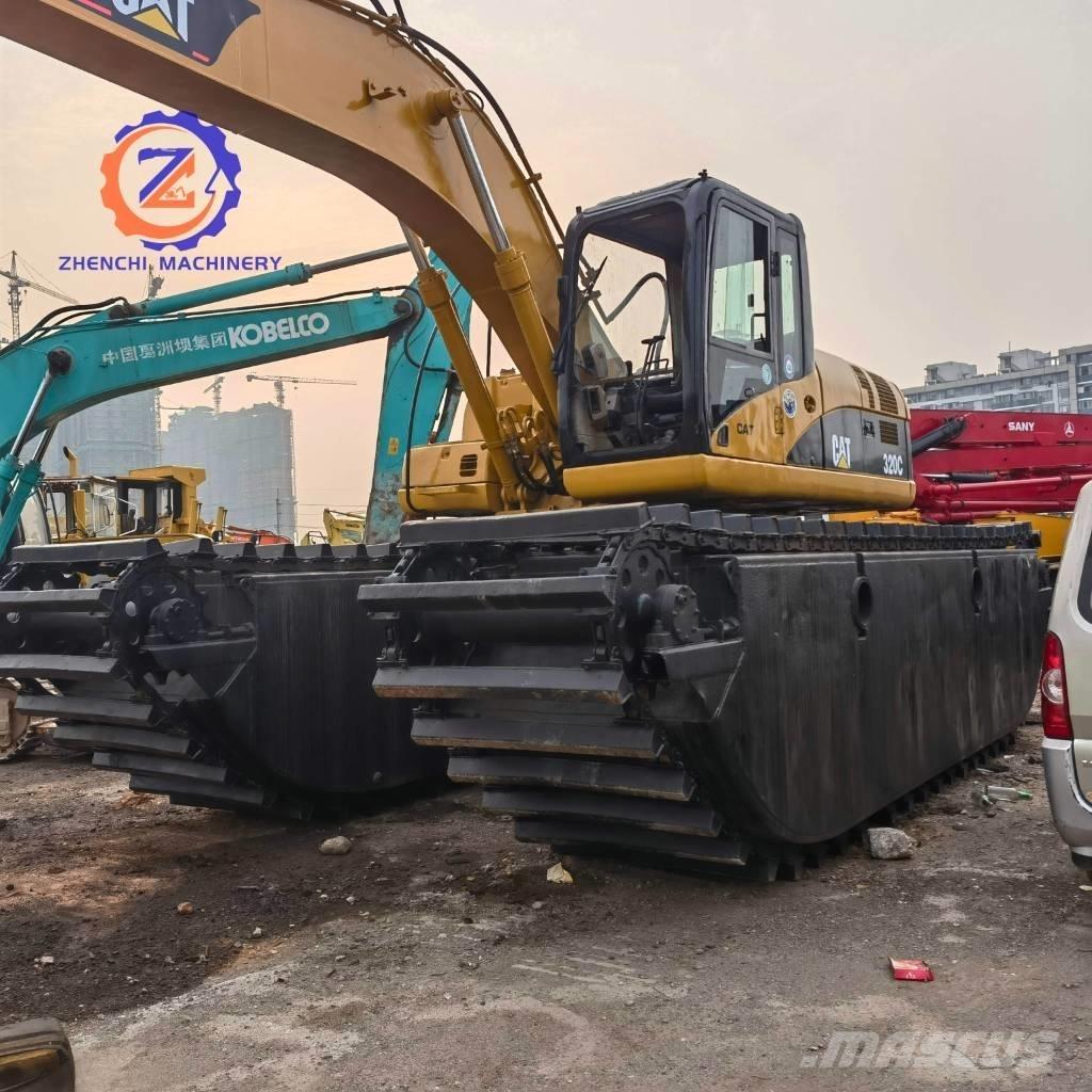 CAT 320 C Amphibious Excavators