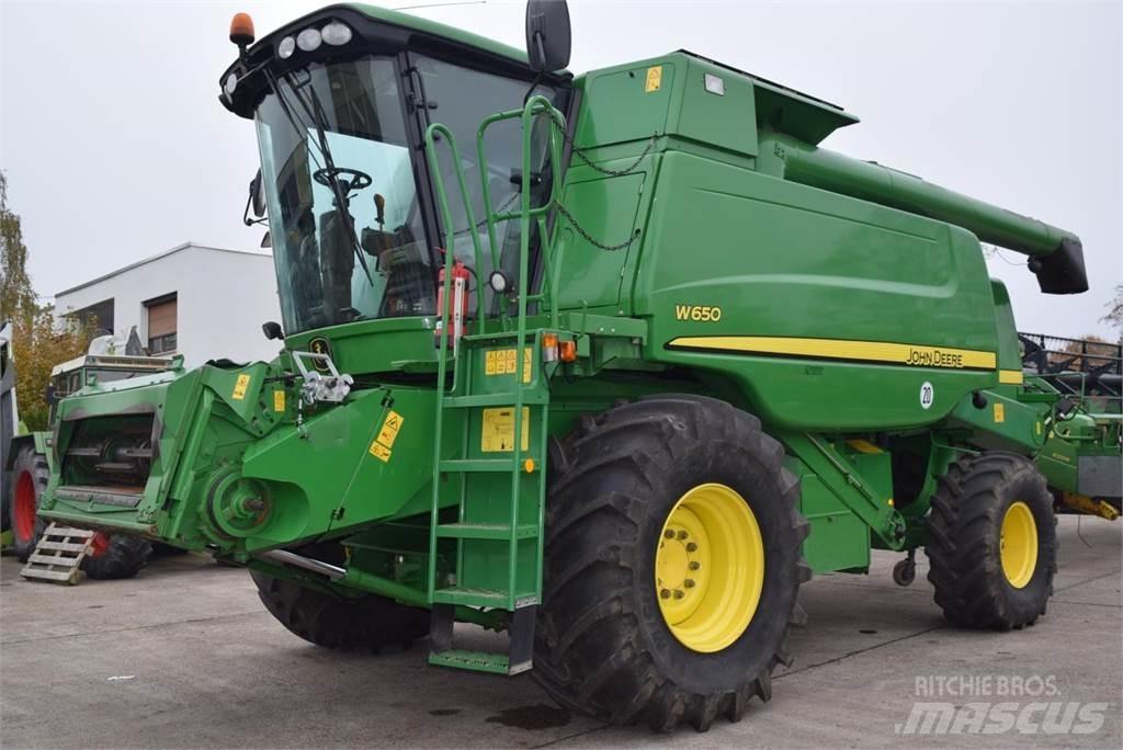 John Deere W 650 Combine harvesters