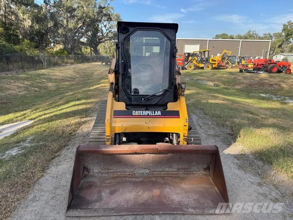 CAT 257 B Skid steer loaders