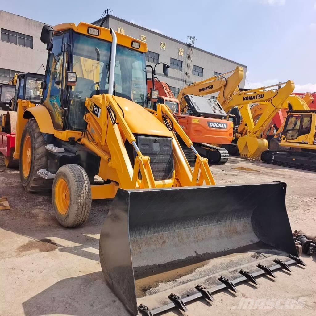 JCB 3 CX Backhoe loaders