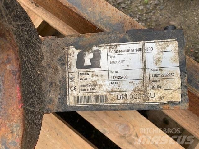 Ålö PALLET TINES Other loading and digging and accessories
