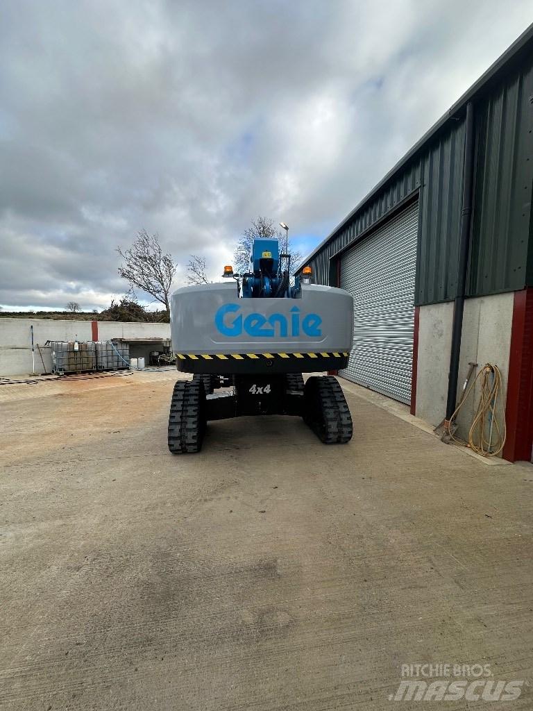 Genie S 65 Trax Telescopic boom lifts
