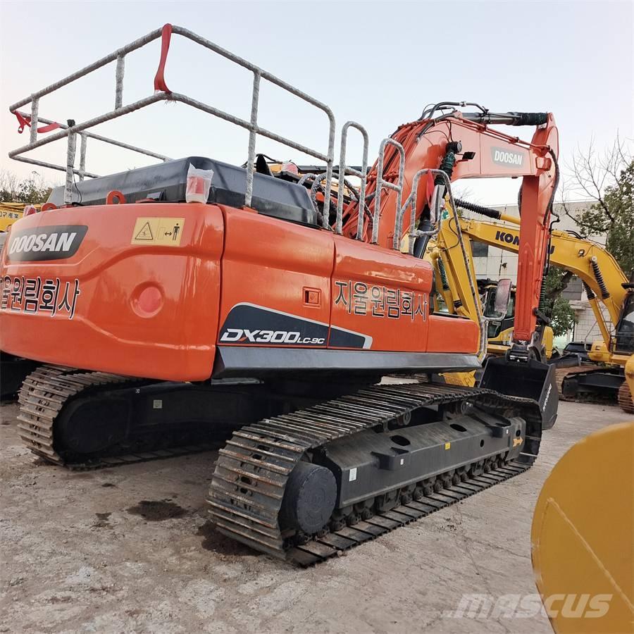 Doosan DX300LC-9C Crawler excavators
