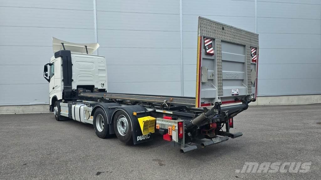 Volvo FH Cable lift demountable trucks