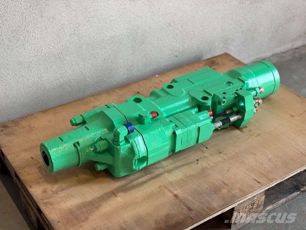 Montabert HC 95LQ Surface drill rigs