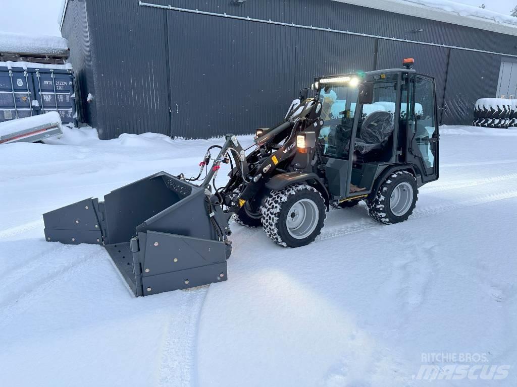 Weidemann 1260LP Compact tractors