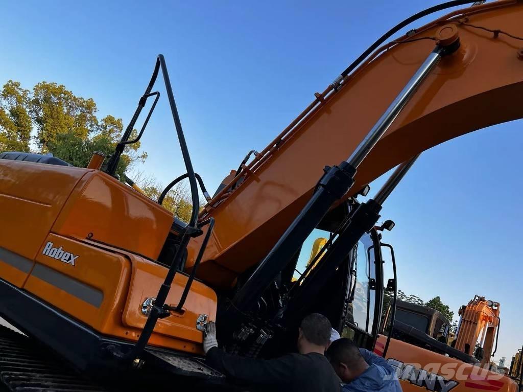 Hyundai 220 LC -9S Crawler excavators