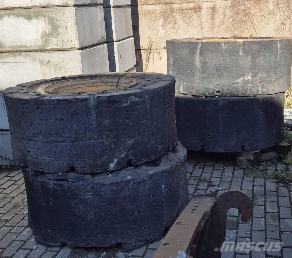 JCB 436 Tyres, wheels and rims