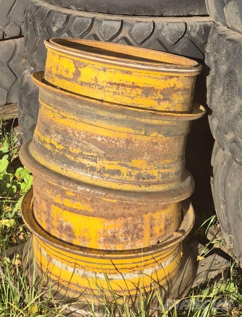 JCB 436 Tyres, wheels and rims