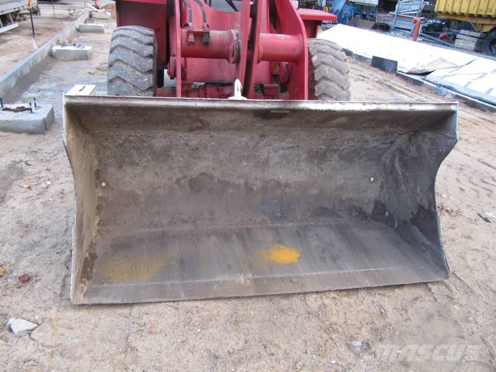 O&K L 12 Wheel loaders