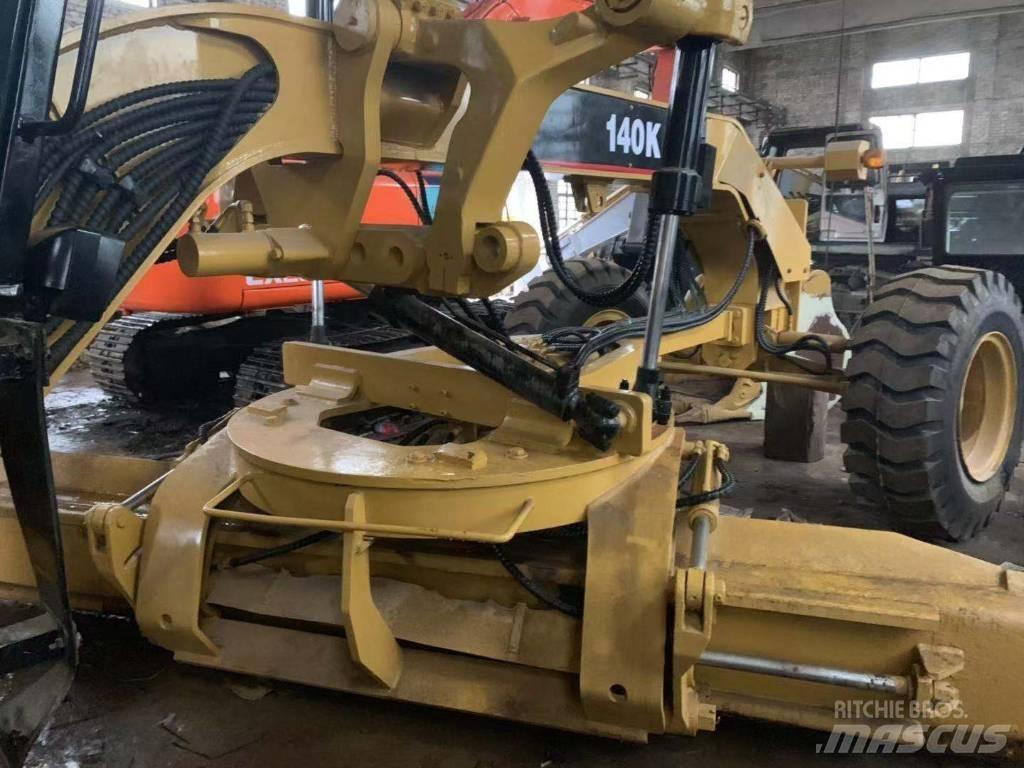CAT 140 K Graders