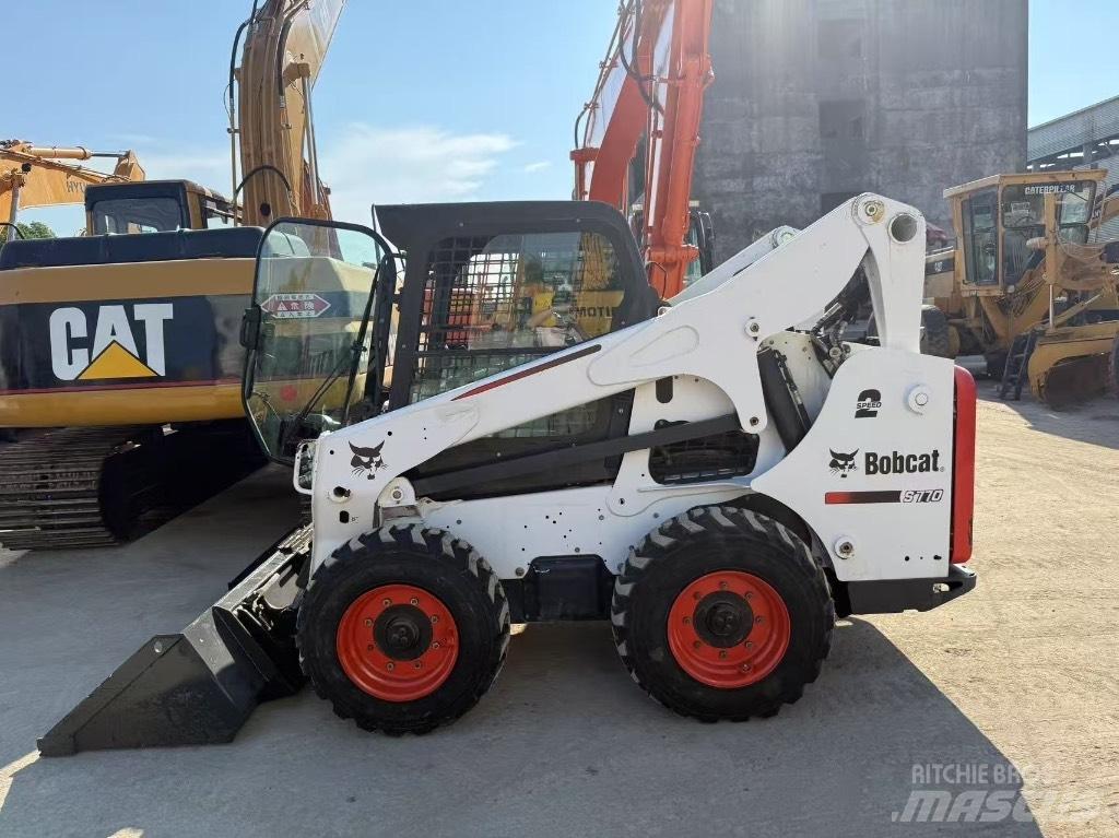 Bobcat S 770 Skid steer loaders