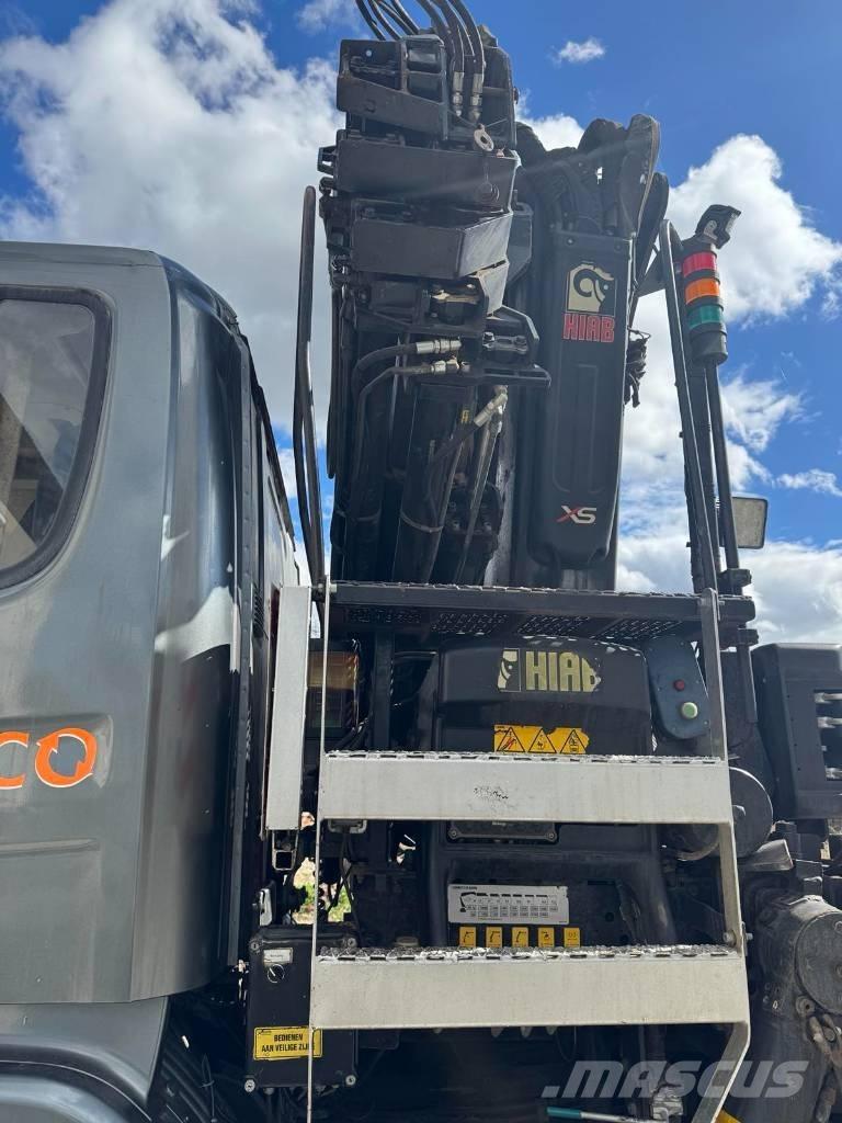 Scania P 460 Cable lift demountable trucks