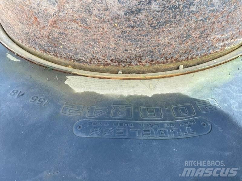 Goodyear 20.8 R42 Other tractor accessories