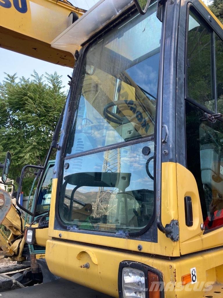Komatsu PW 140-7 Wheeled excavators