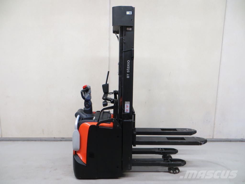 BT SPE140L Self propelled stackers