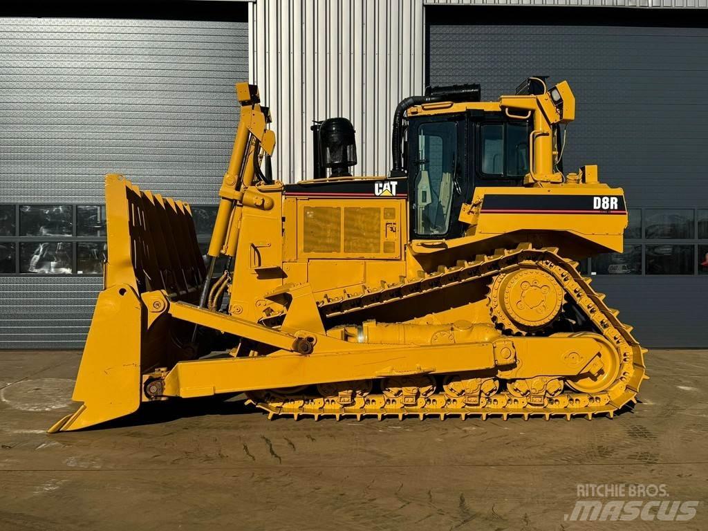 CAT D8R Crawler dozers