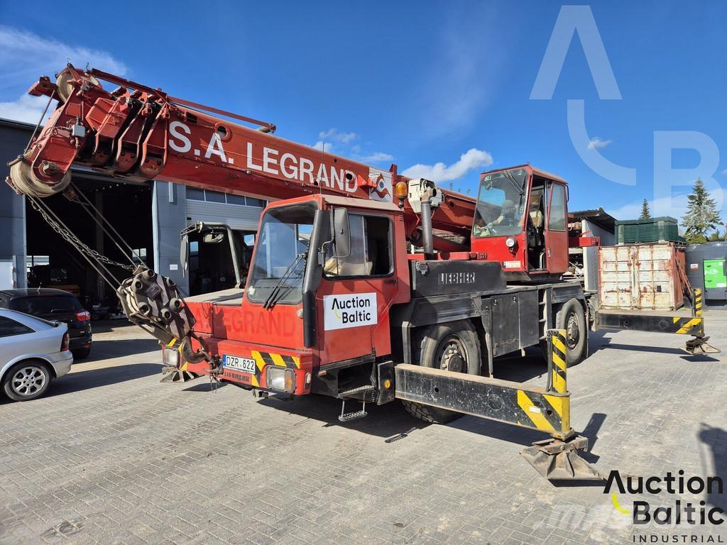 Liebherr UTM 526 Crane trucks