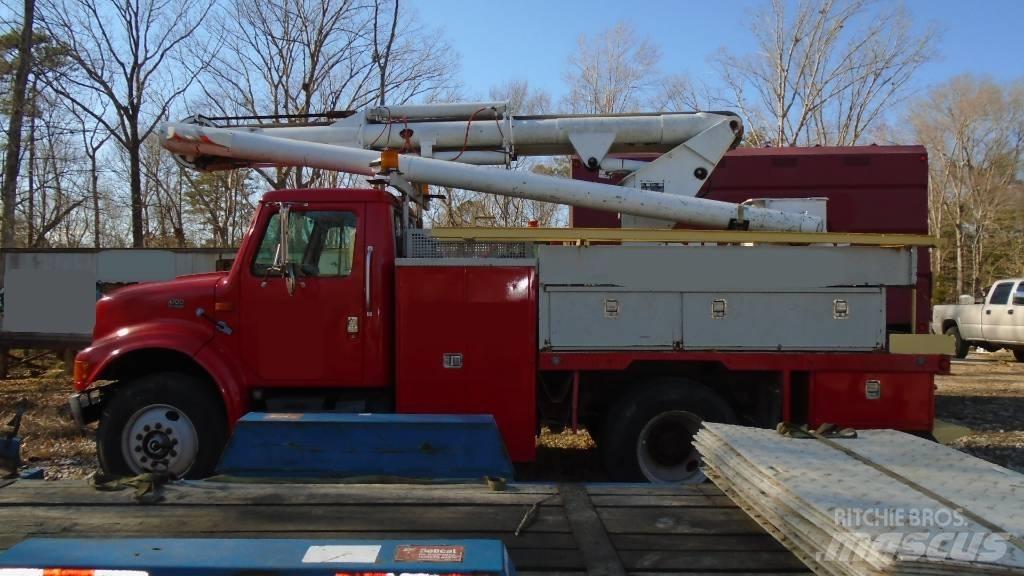 International 4700 Truck & Van mounted aerial platforms
