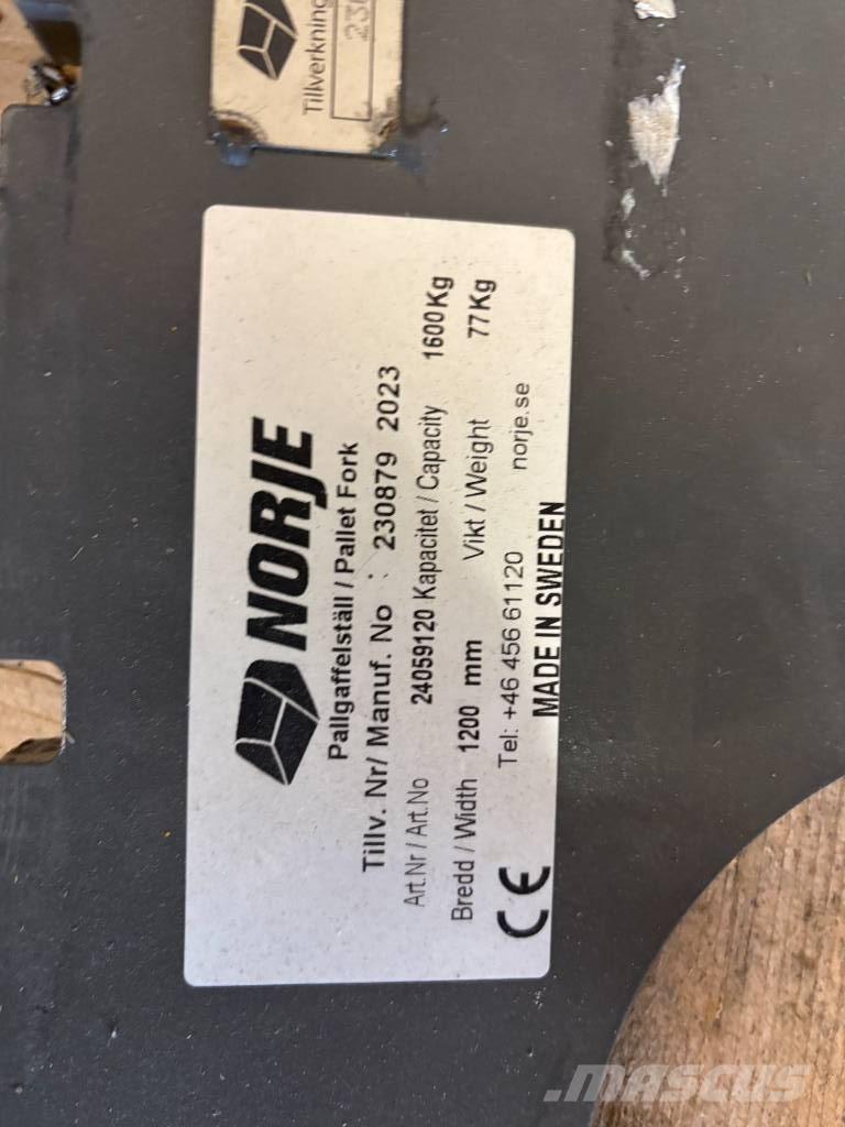 Norje Pallgafflar Compact tractor attachments