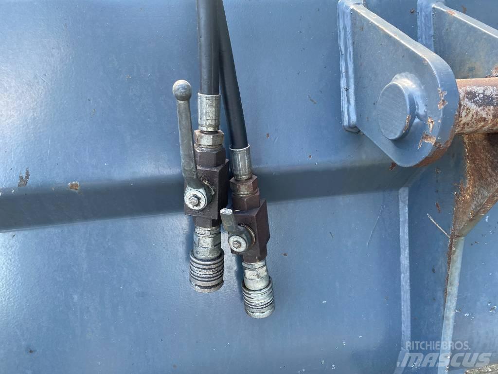 VTM GPM 2000 Front loader accessories