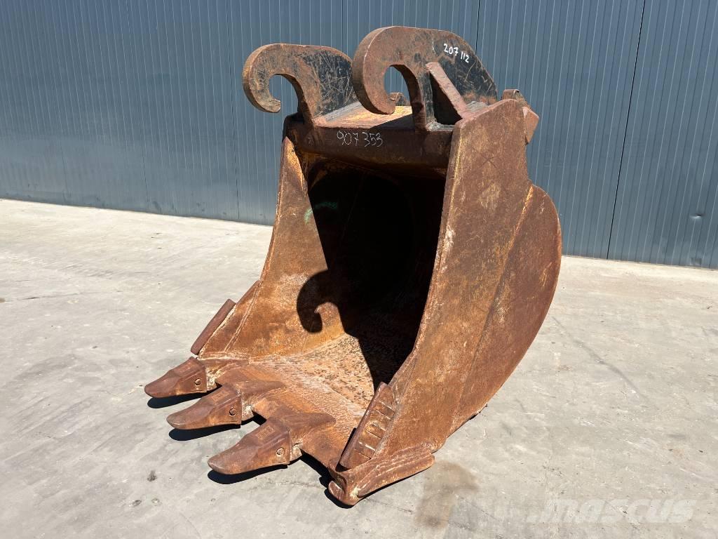 Verachterd CW45S Buckets