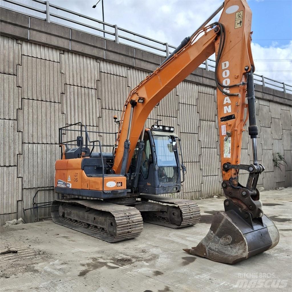 Doosan DX 140 LC Crawler excavators