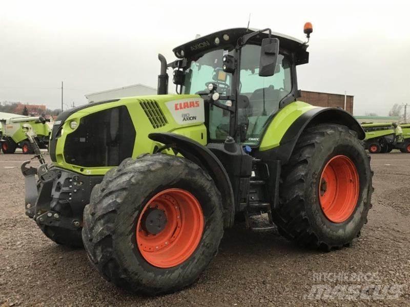 CLAAS AXION 810 Tractors