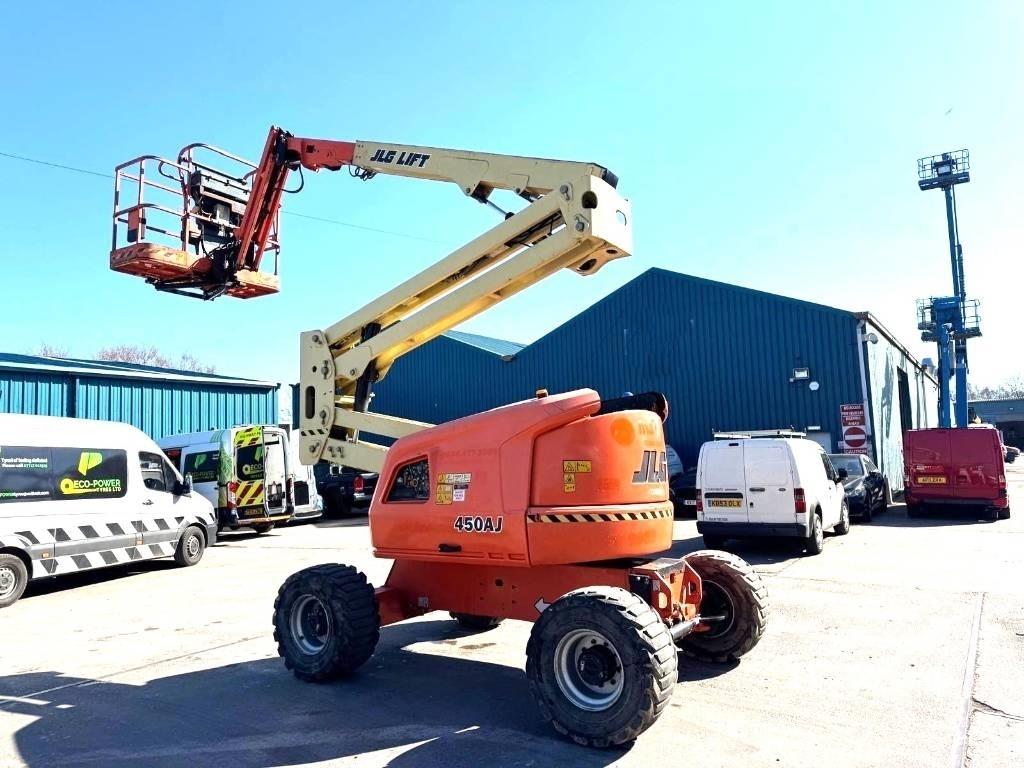 JLG 450 AJ Articulated boom lifts