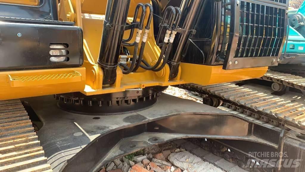 CAT 329 Crawler excavators