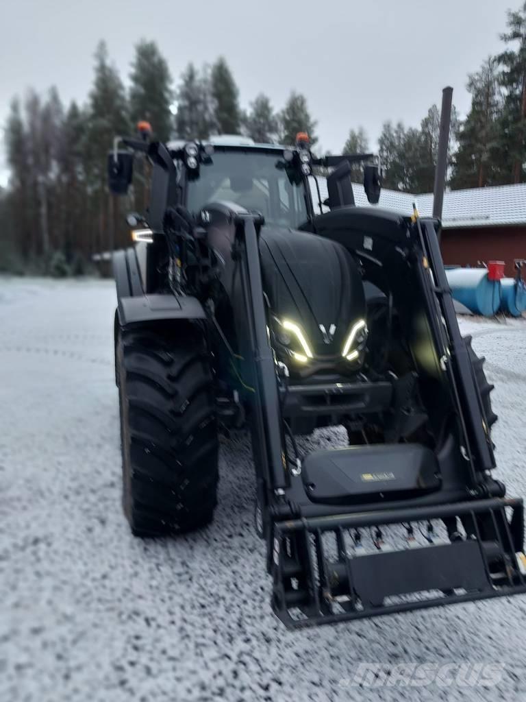 Valtra T 235 Tractors