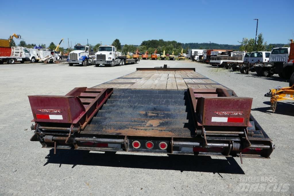 TOWMASTER T-40LP Vehicle transport trailers