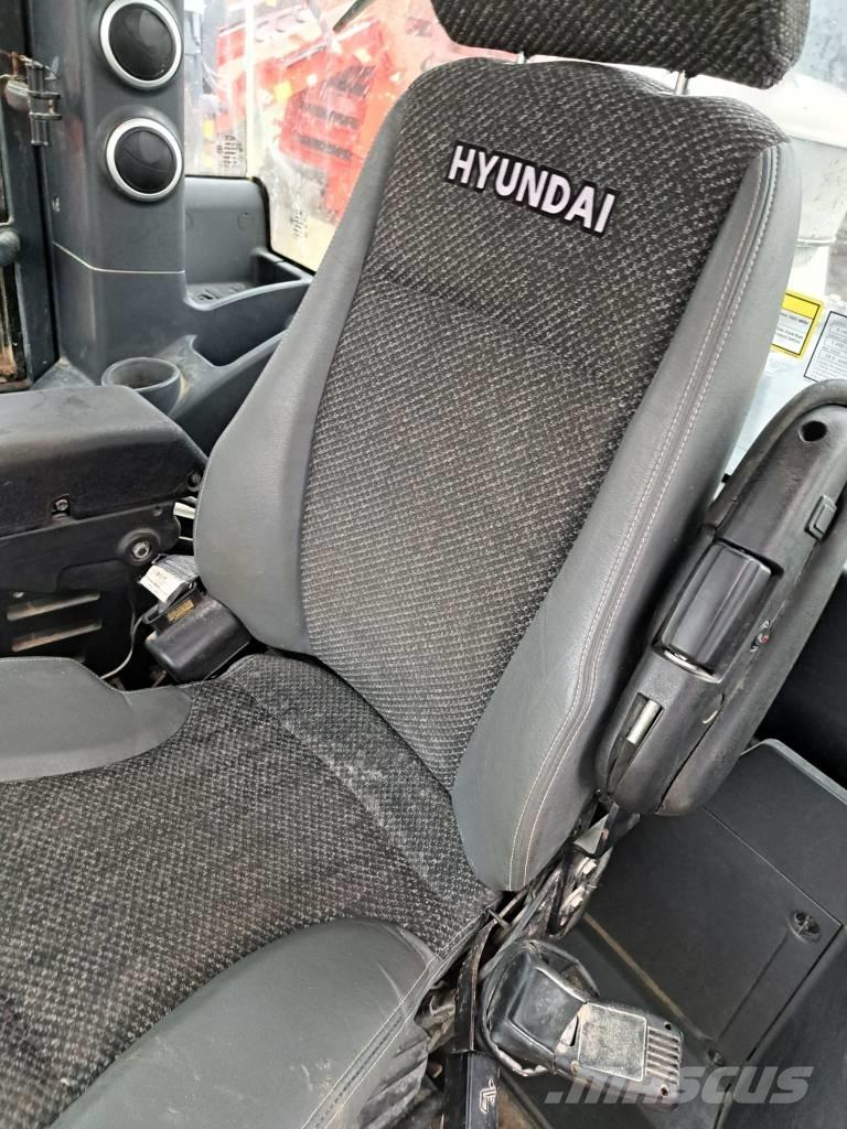 Hyundai HL 960 Wheel loaders