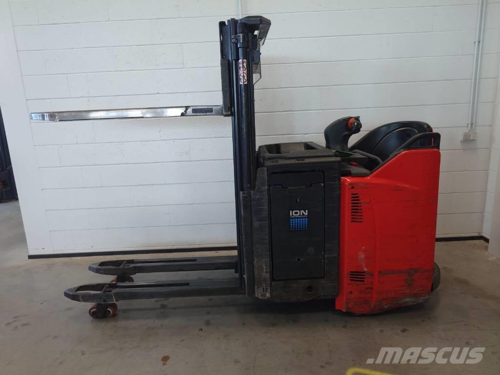 Linde D 12 Li-ION Self propelled stackers