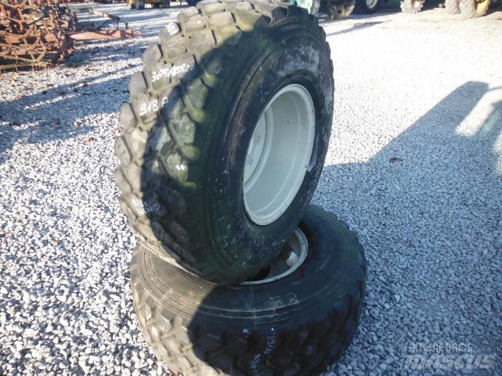 Michelin 365/85R20 Tyres, wheels and rims
