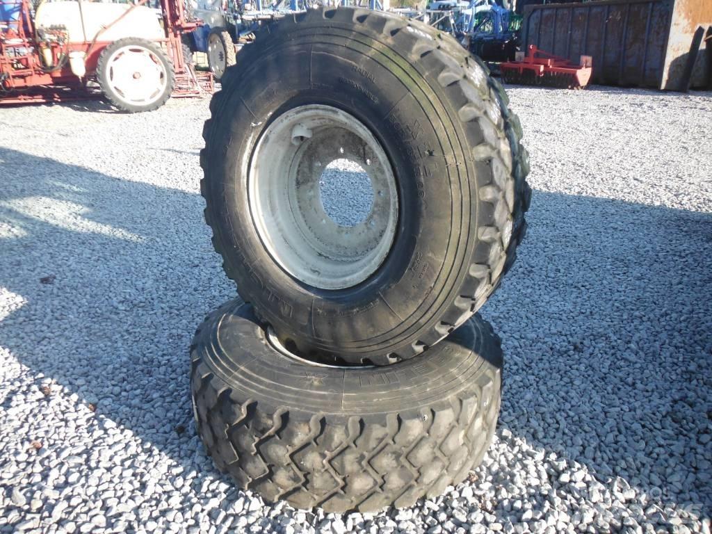 Michelin 365/85R20 Tyres, wheels and rims