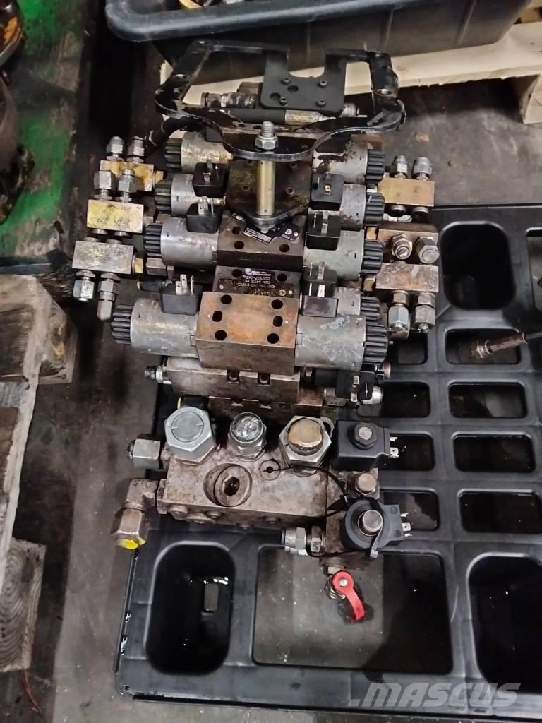 Denison 19517002 Hydraulics