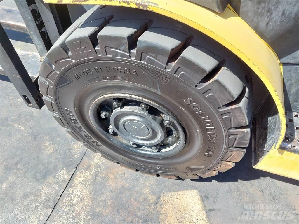 Yale GDP50VX Diesel trucks