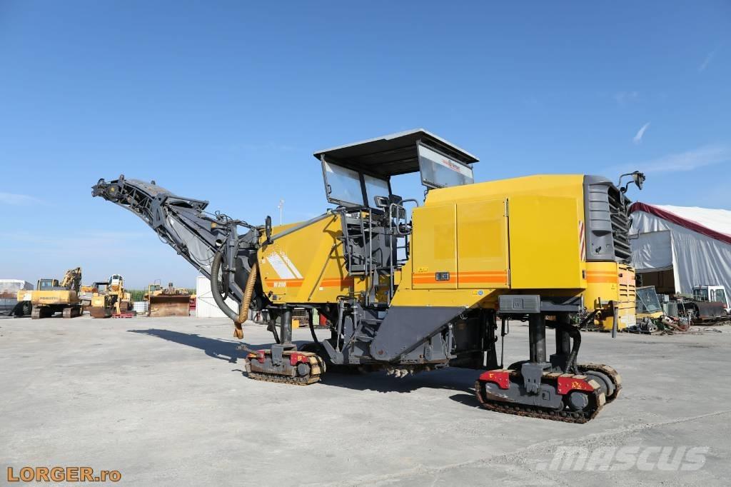 Wirtgen W 210 Asphalt cold milling machines