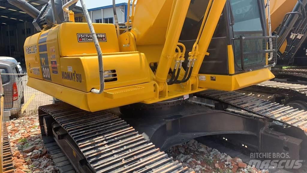 Komatsu PC 200 Crawler excavators