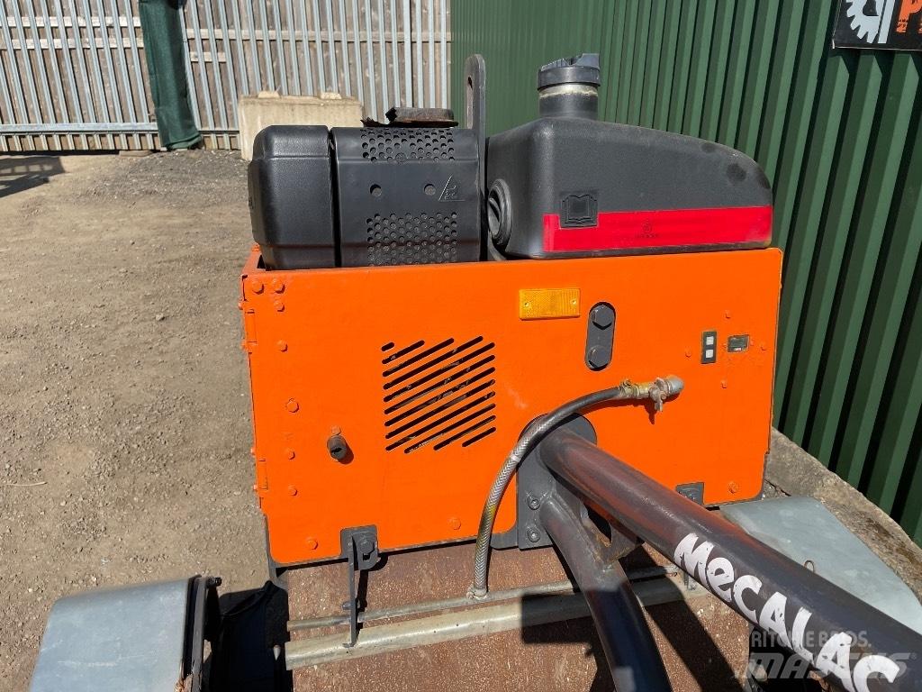 Mecalac MBR 71 Single drum rollers