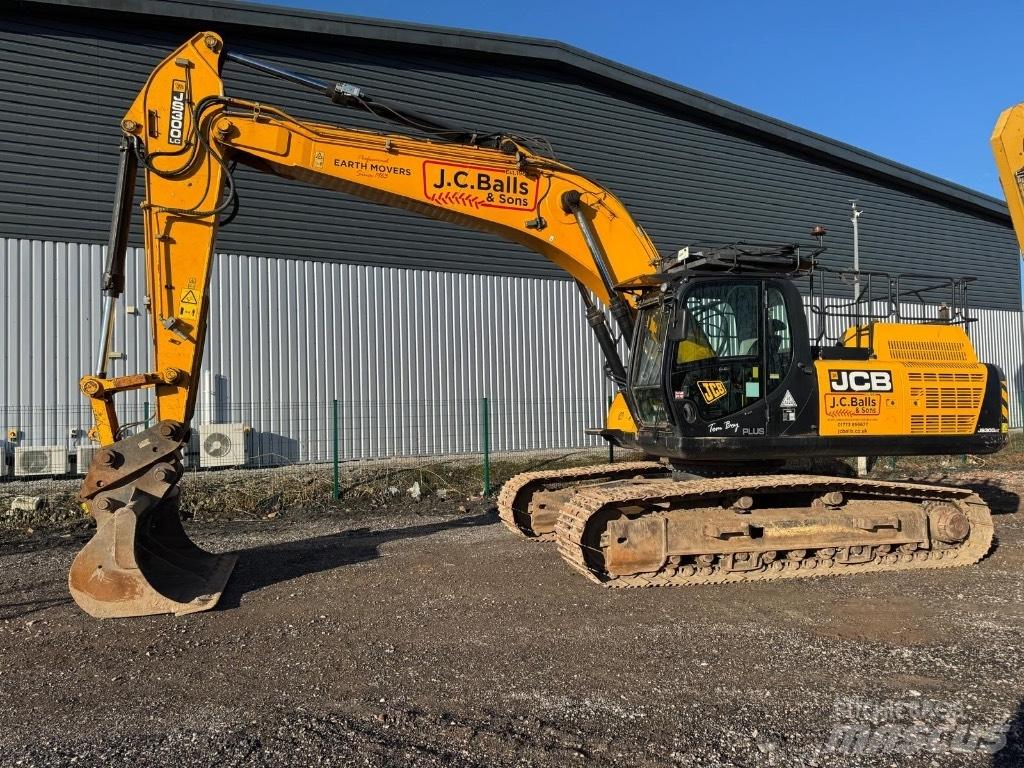 JCB JS300 LC ( 35 Ton ) Crawler excavators