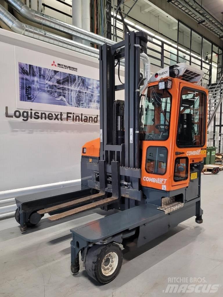 Combilift C 4000 4-way reach trucks