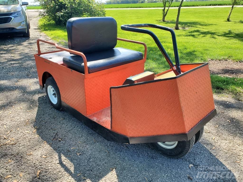  Pack Mule PC3004SA Towing trucks